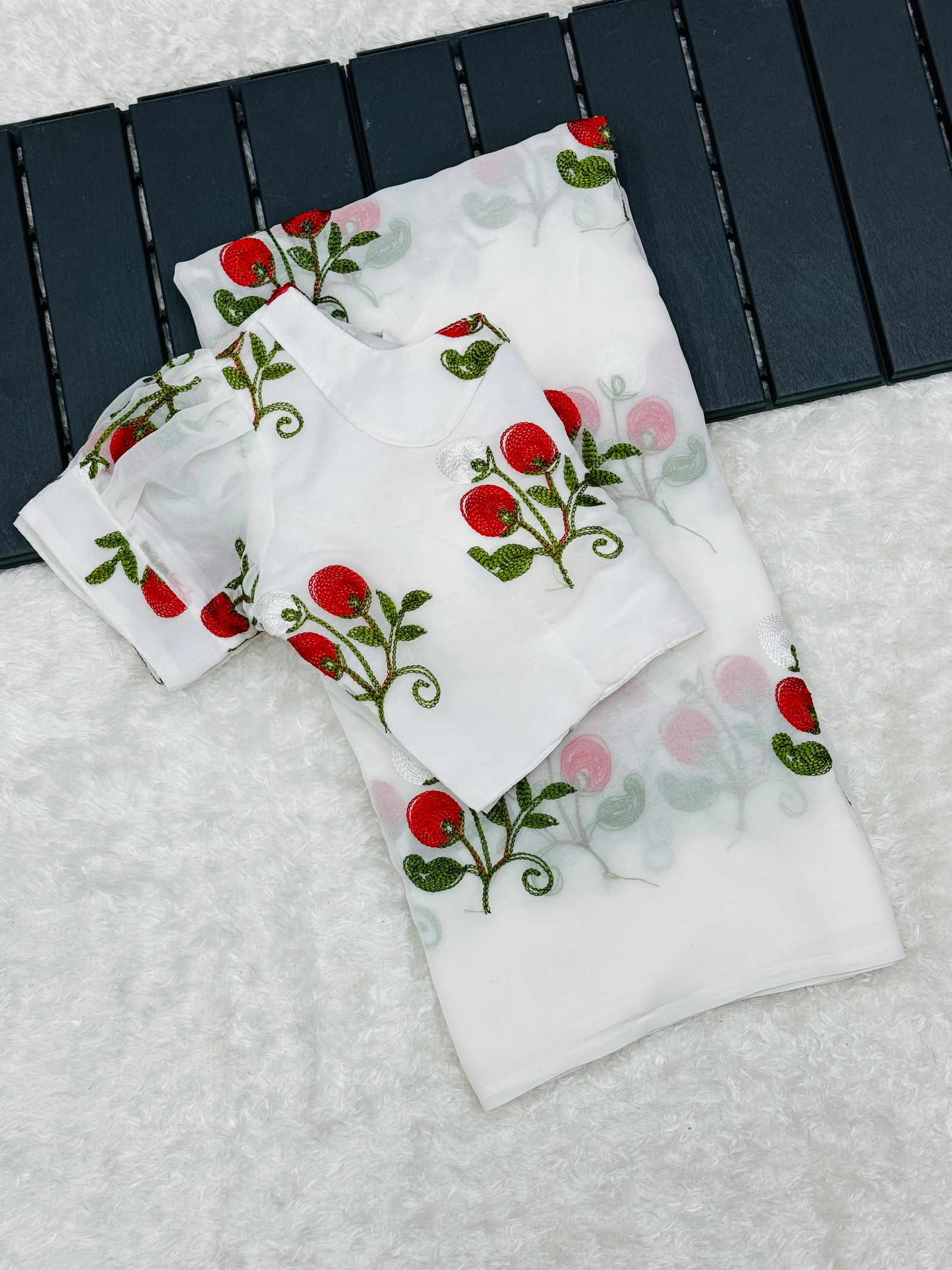 Vivera Flower Designer Georgette Readymade Blouse Sarees Wholesale Shop In Surat